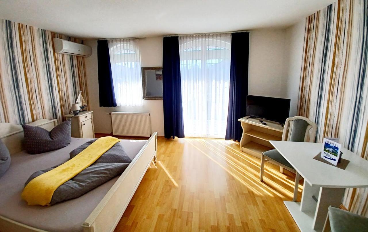 Margret Haus Bed & Breakfast Balatonfured Exterior photo