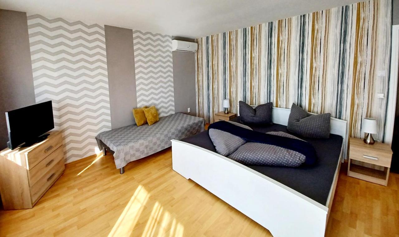 Margret Haus Bed & Breakfast Balatonfured Exterior photo