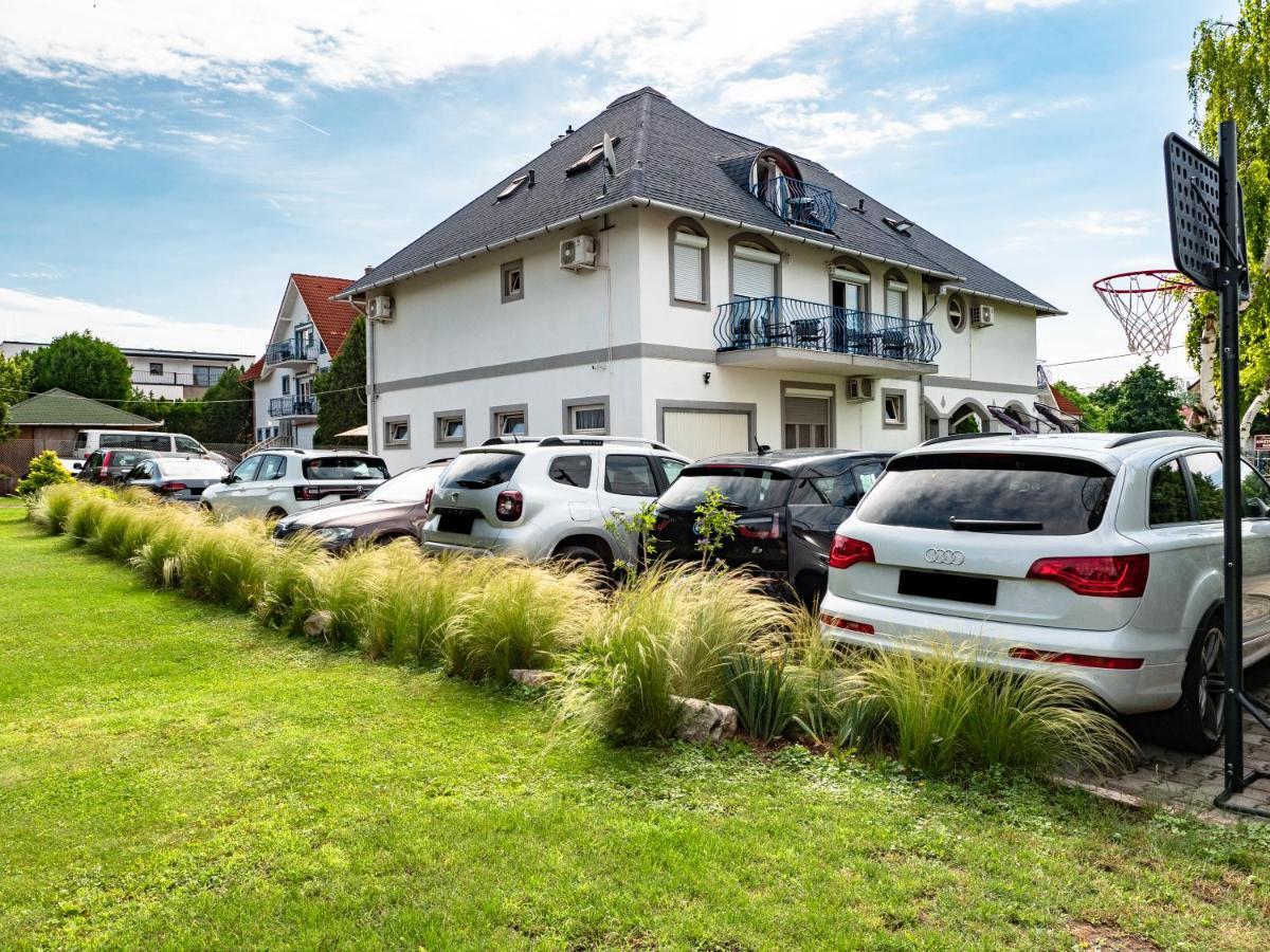 Margret Haus Bed & Breakfast Balatonfured Exterior photo